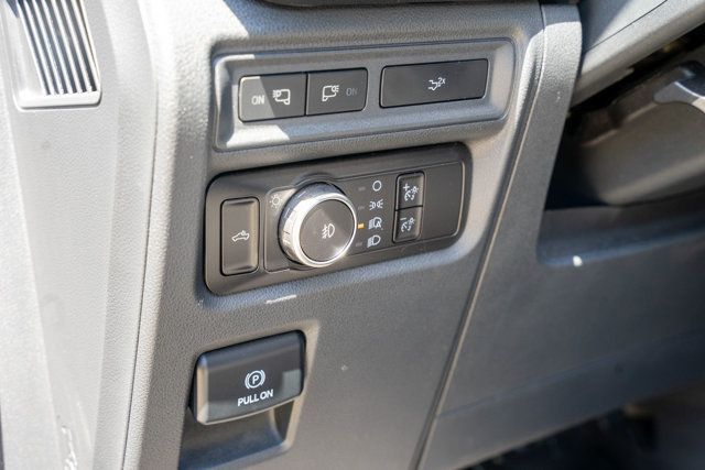 2023 Ford F-150 LocalTrade/XLT-4WD/V6/FX4-Off-RoadPkg/HeatedSeats/BlindSpot/NAV - 23034207 - 34