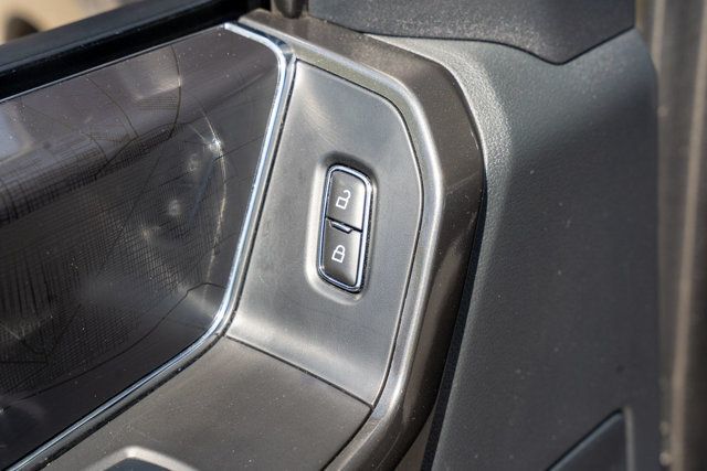 2023 Ford F-150 LocalTrade/XLT-4WD/V6/FX4-Off-RoadPkg/HeatedSeats/BlindSpot/NAV - 23034207 - 37