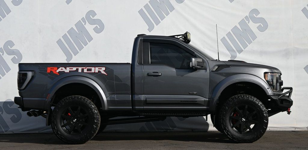 2023 Ford F-150 Raptor photo 2