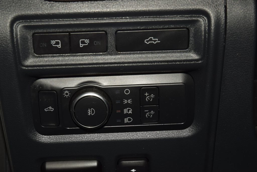 2023 Ford F-150 Platinum - 23043757 - 38