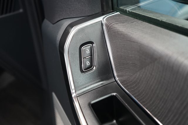 2023 Ford F-150 Platinum - 23077666 - 57