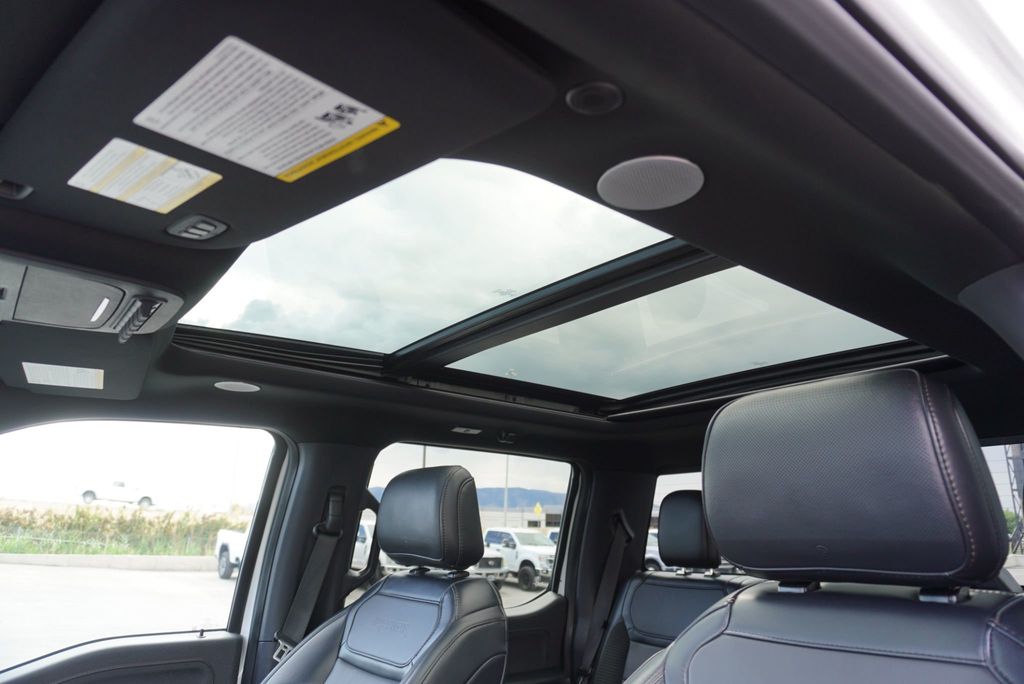 2023 Ford F-150 Raptor photo 44