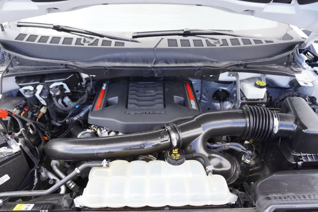 2023 Ford F-150 Raptor photo 47
