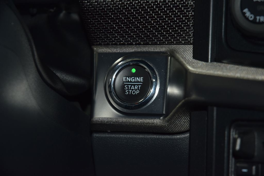 2023 Ford F-150 Raptor 4WD SuperCrew 5.5' Box - 23022712 - 42