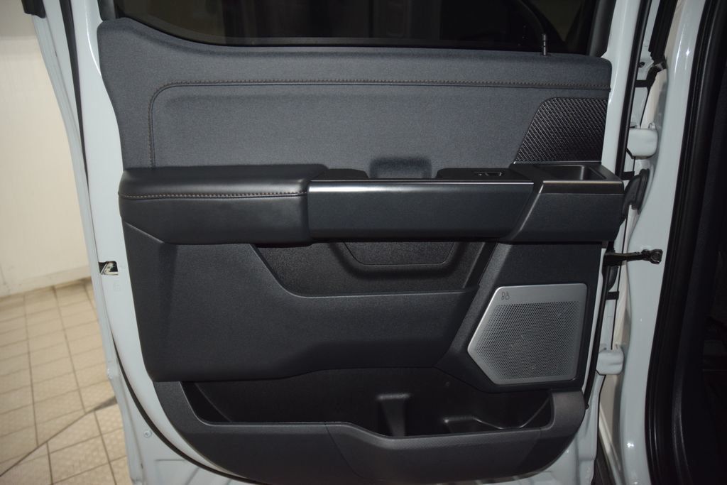 2023 Ford F-150 Raptor 4WD SuperCrew 5.5' Box - 23022712 - 56