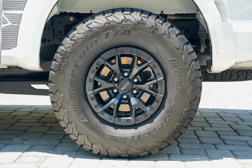 2023 Ford F-150 Raptor 4WD SuperCrew 5.5' Box - 23023670 - 15