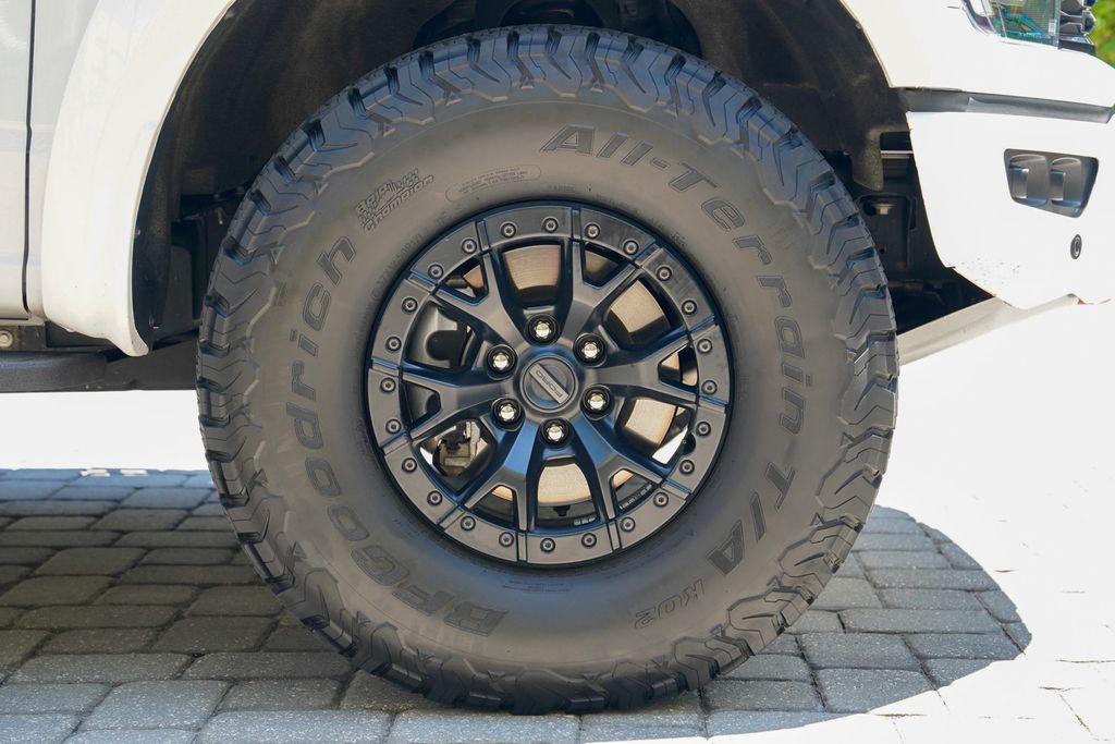 2023 Ford F-150 Raptor 4WD SuperCrew 5.5' Box - 23023670 - 33