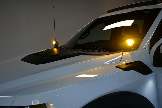 2023 Ford F-150 Raptor 4WD SuperCrew 5.5' Box - 23029857 - 17
