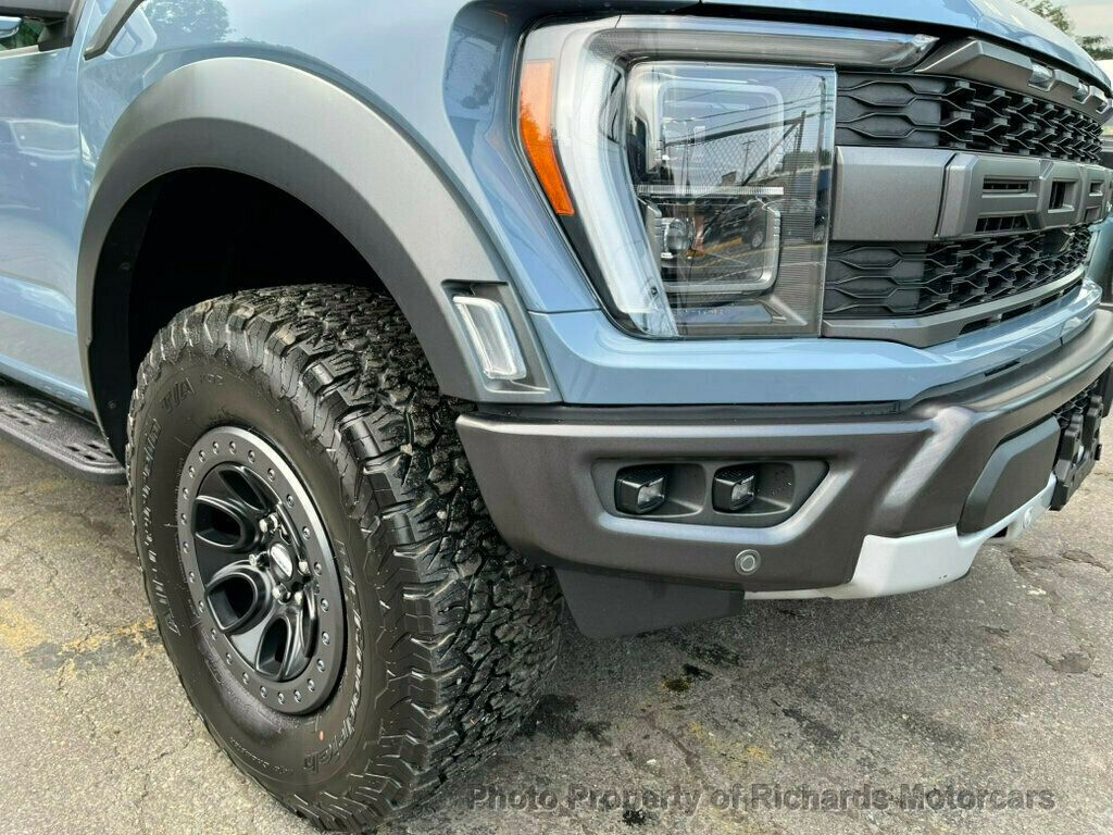 2023 Ford F-150 Raptor photo 14