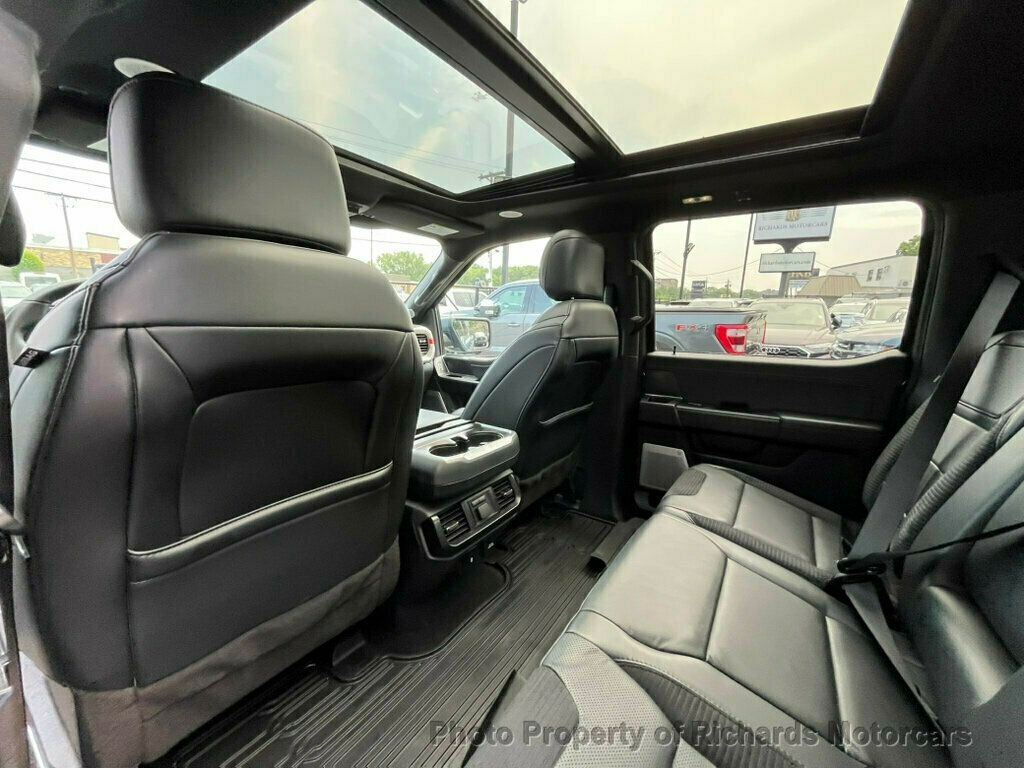 2023 Ford F-150 Raptor photo 23