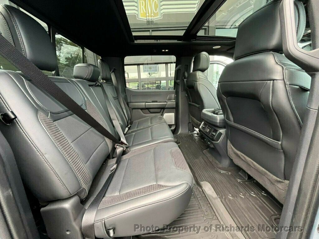 2023 Ford F-150 Raptor photo 24