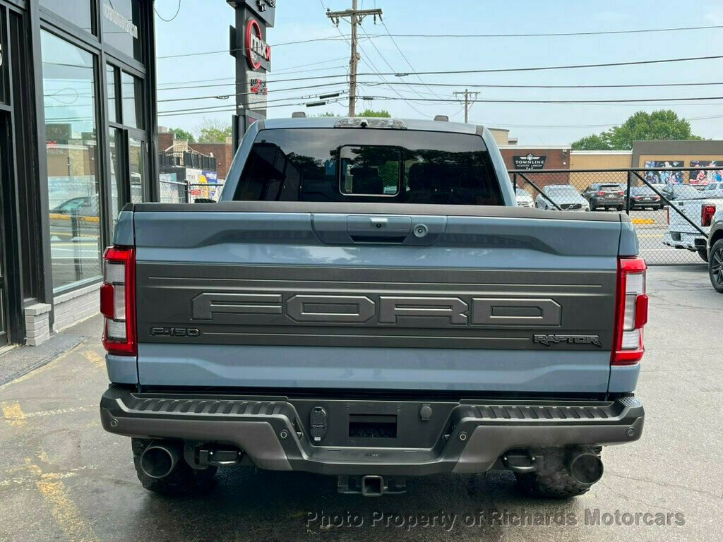 2023 Ford F-150 Raptor photo 2