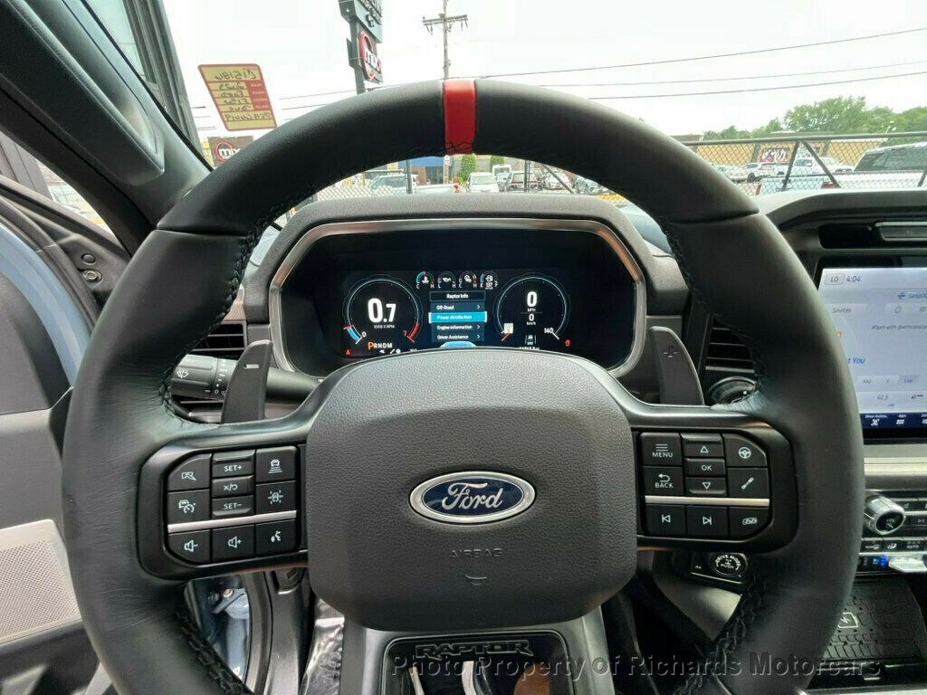 2023 Ford F-150 Raptor photo 30