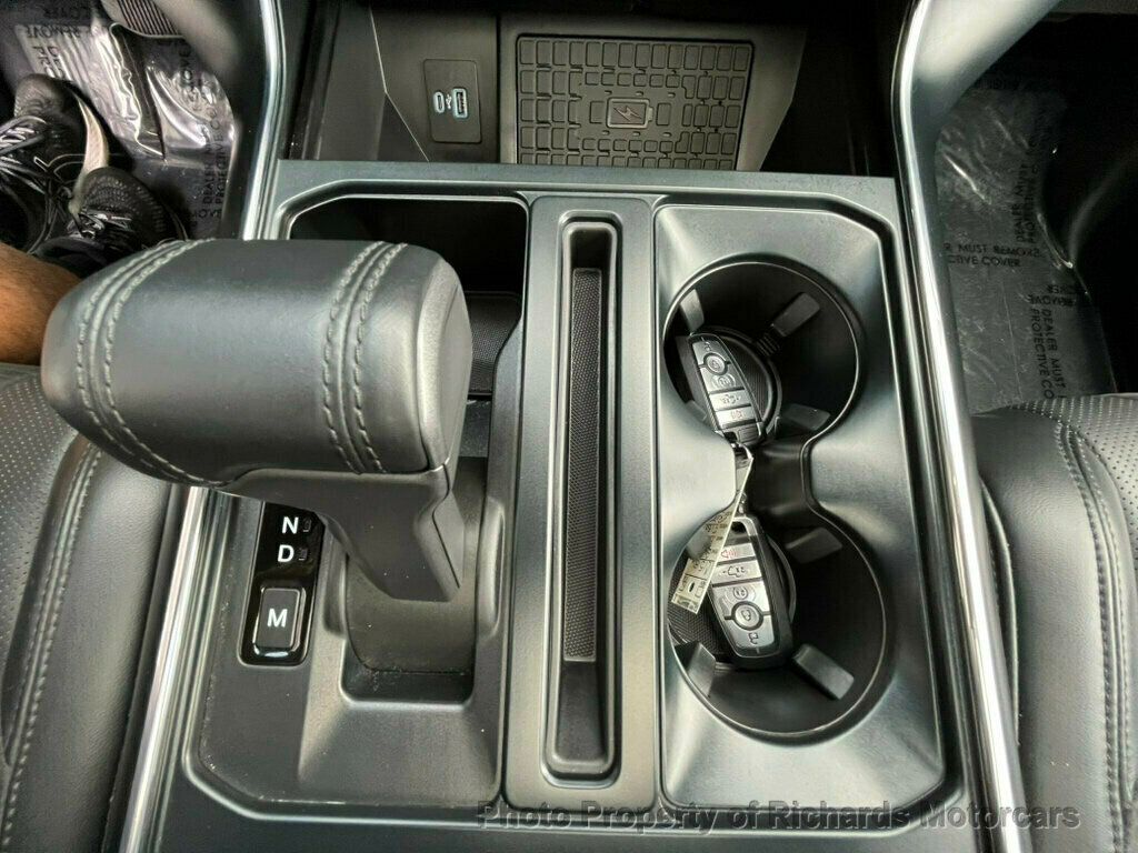2023 Ford F-150 Raptor photo 35