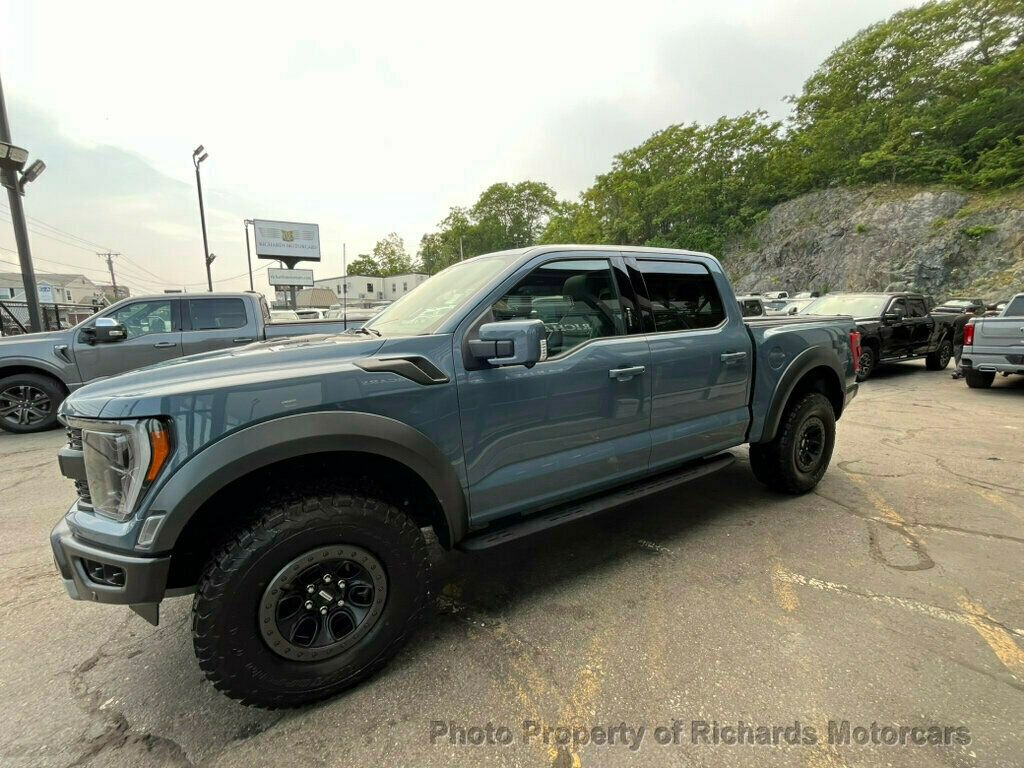 2023 Ford F-150 Raptor photo 5