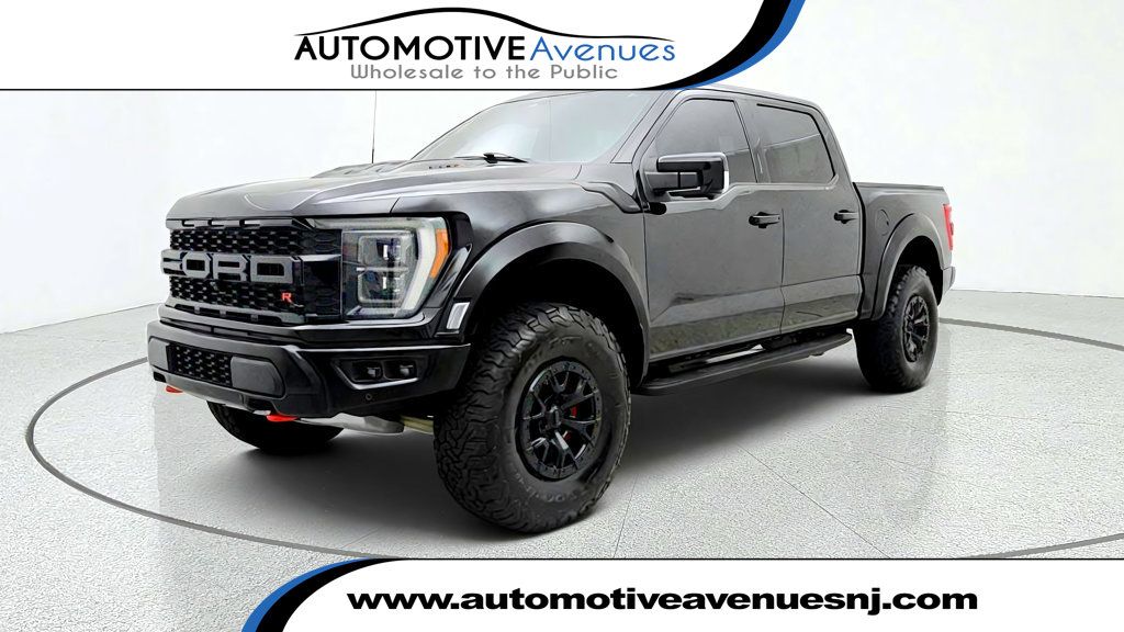 2023 Ford F-150 Raptor R 4WD SuperCrew 5.5' Box w/ Twin Panel Moonroof - 23084961 | Video 1