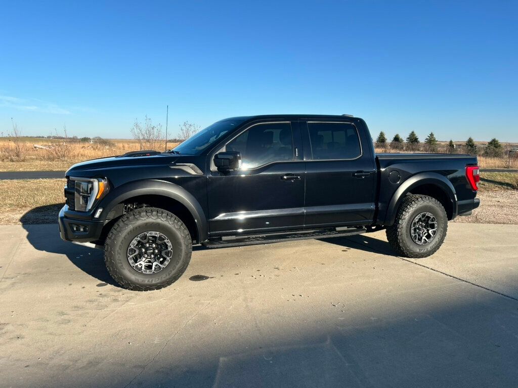 2023 Ford F-150 Raptor photo 2