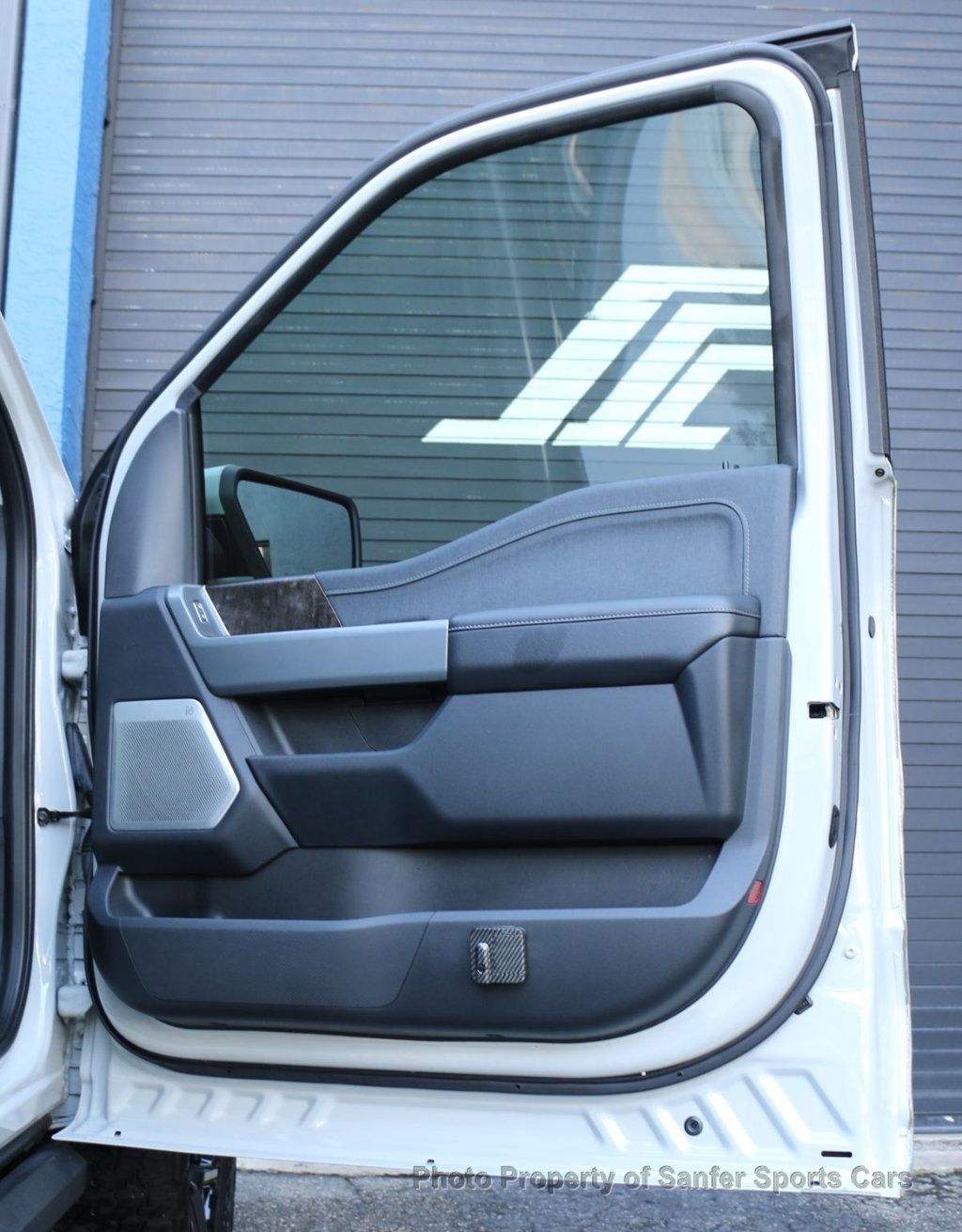 2023 Ford F-150 Shelby - 22976435 - 24