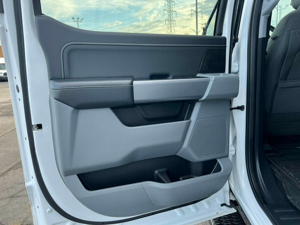 2023 Ford F-150 photo 14