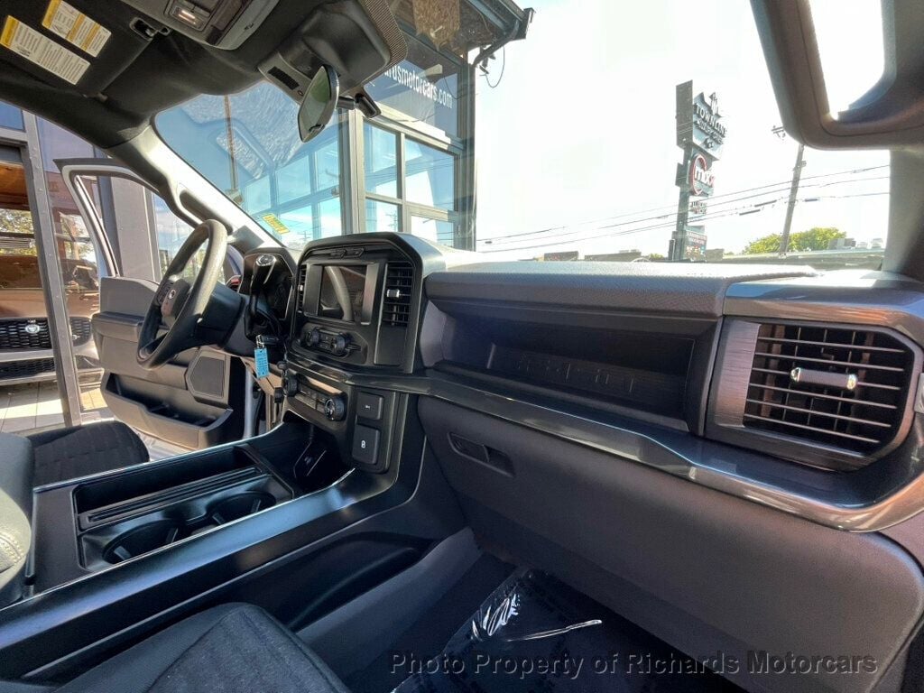 2023 Ford F-150 XL photo 17
