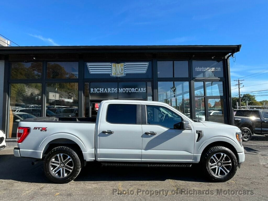 2023 Ford F-150 XL photo 2