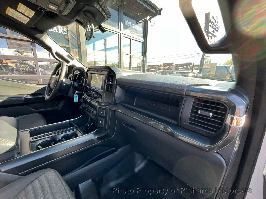 2023 Ford F-150 XL 4WD SuperCrew 5.5' Box - 22936616 - 19