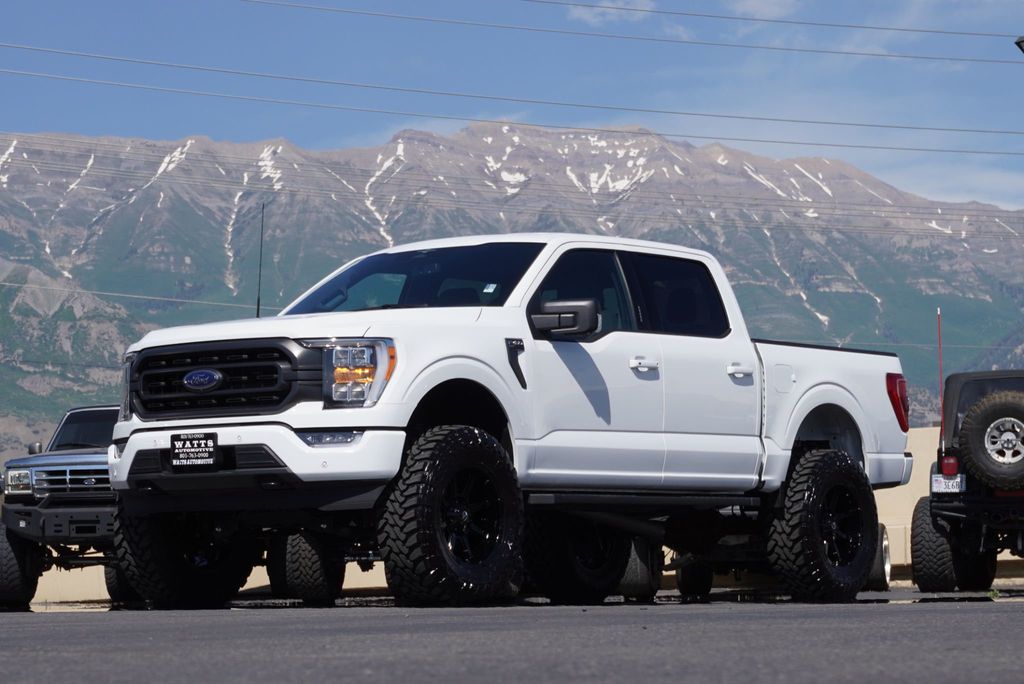 2023 Ford F-150 XLT photo 2