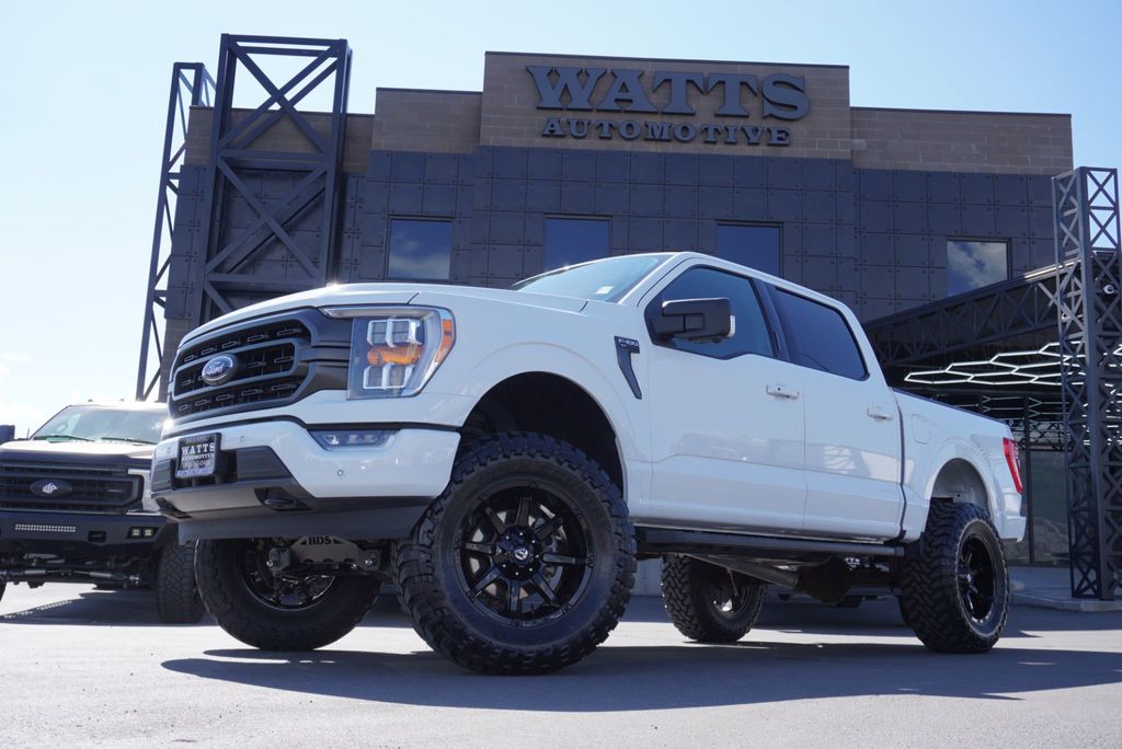 2023 Ford F-150 XLT photo 3