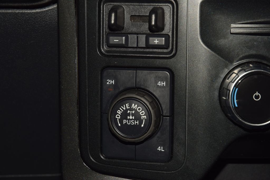2023 Ford F-150 XLT - 23035438 - 31