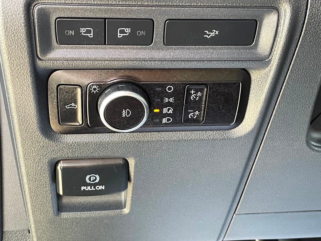 2023 Ford F-150 XLT 4WD SuperCrew 5.5' Box - 23064031 - 17