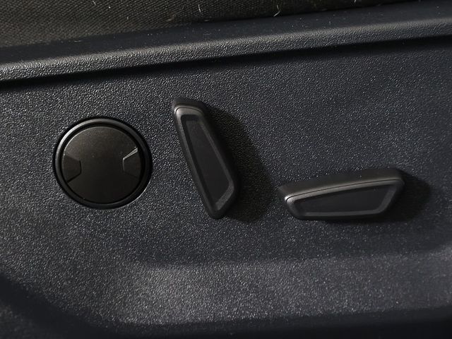 2023 Ford F-150 XLT 4WD SuperCrew 5.5' Box - 23044995 - 33