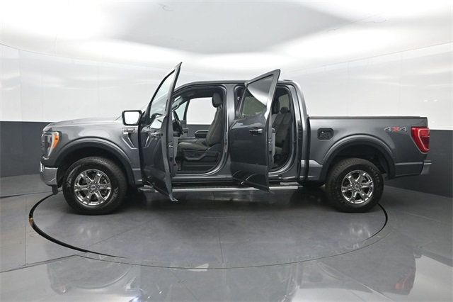 2023 Ford F-150 XLT 4WD SuperCrew 5.5' Box - 22961786 - 42
