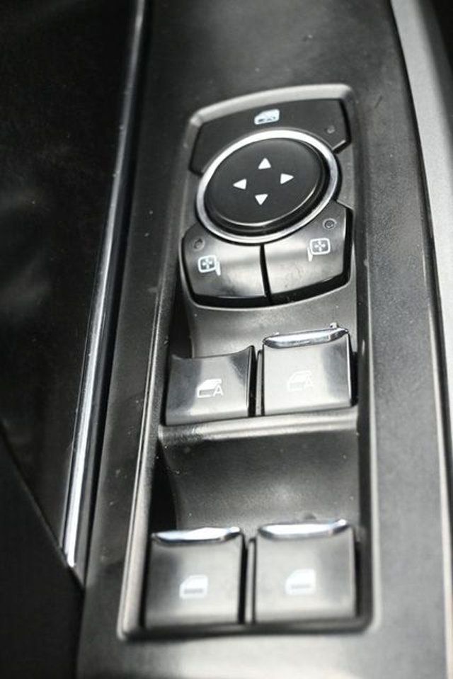 2023 Ford F-150 XLT 4WD SuperCrew 5.5' Box - 23036645 - 23