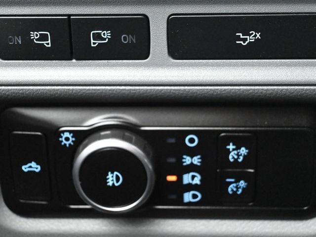2023 Ford F-150 XLT 4WD SuperCrew 5.5' Box - 23020553 - 27