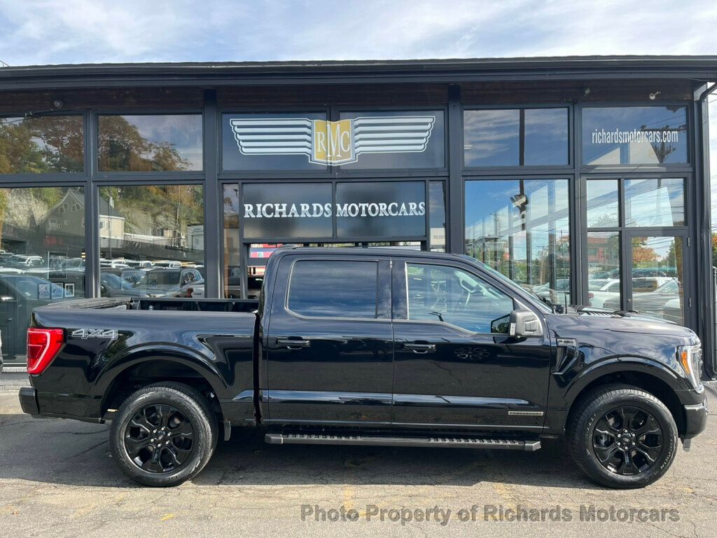 2023 Ford F-150 XLT photo 2