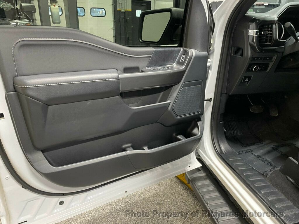 2023 Ford F-150 XLT 4WD SuperCrew 5.5' Box - 22933278 - 9