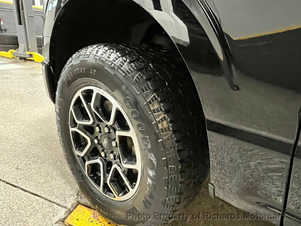 2023 Ford F-150 XLT 4WD SuperCrew 5.5' Box - 22955682 - 11