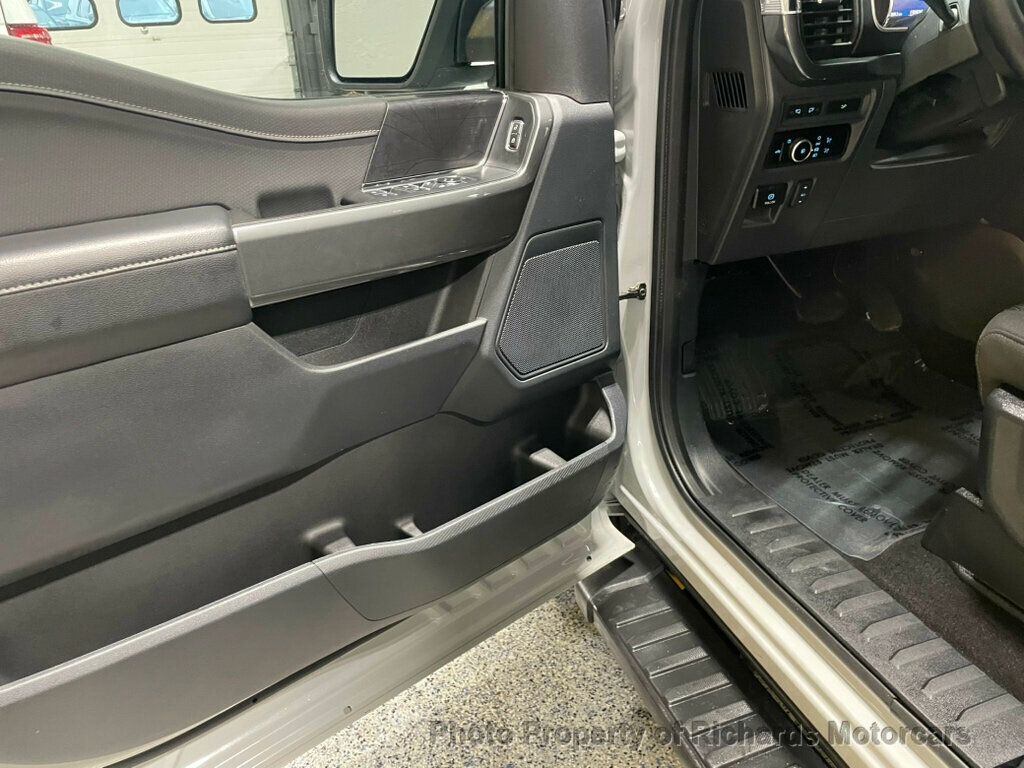2023 Ford F-150 XLT 4WD SuperCrew 5.5' Box - 22985887 - 9