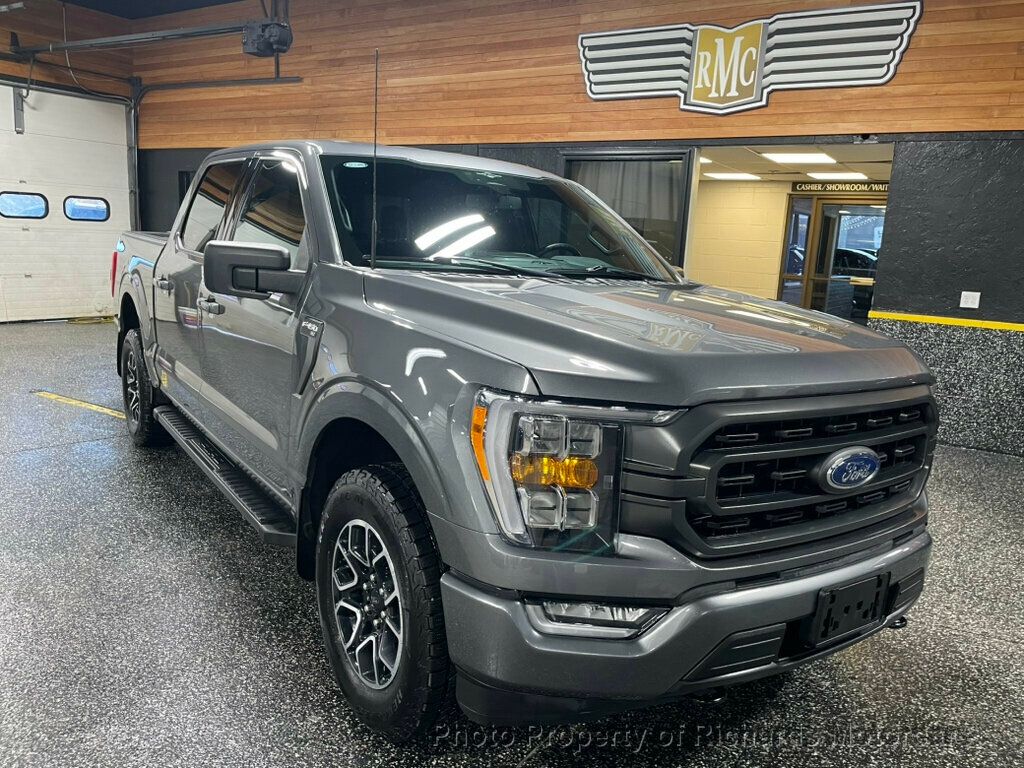 2023 Ford F-150 XLT 4WD SuperCrew 5.5' Box - 23019539 - 1