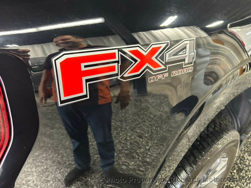 2023 Ford F-150 XLT 4WD SuperCrew 5.5' Box - 23040080 - 11