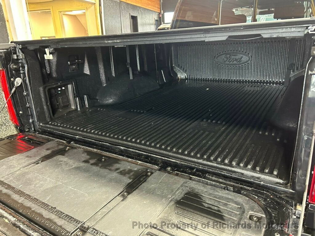 2023 Ford F-150 XLT 4WD SuperCrew 5.5' Box - 23040080 - 12