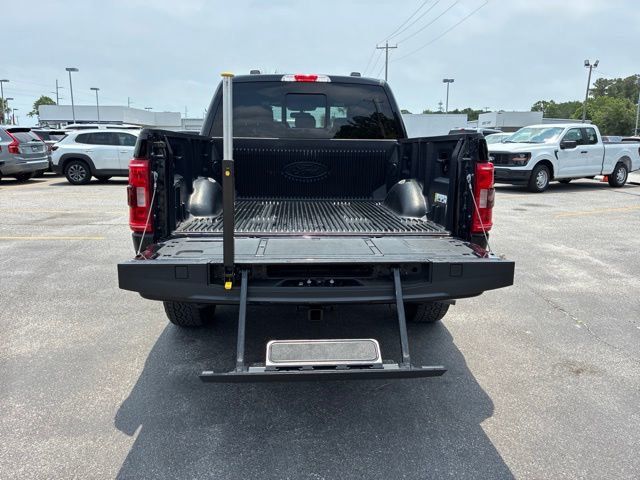 2023 Ford F-150 XLT 4WD SuperCrew 5.5' Box - 23035754 - 17