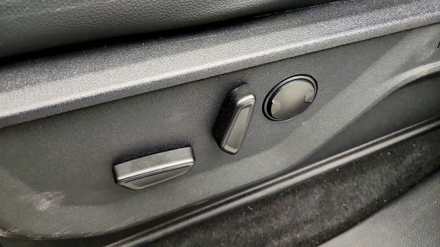 2023 Ford F-150 XLT 4WD SuperCrew 5.5' Box w/ 302A, PowerBoost, Black Appearance - 23029923 - 10