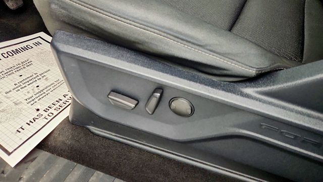 2023 Ford F-150 XLT 4WD SuperCrew 5.5' Box w/ Equipment 302A & 3.5L EcoBoost - 22960157 - 11