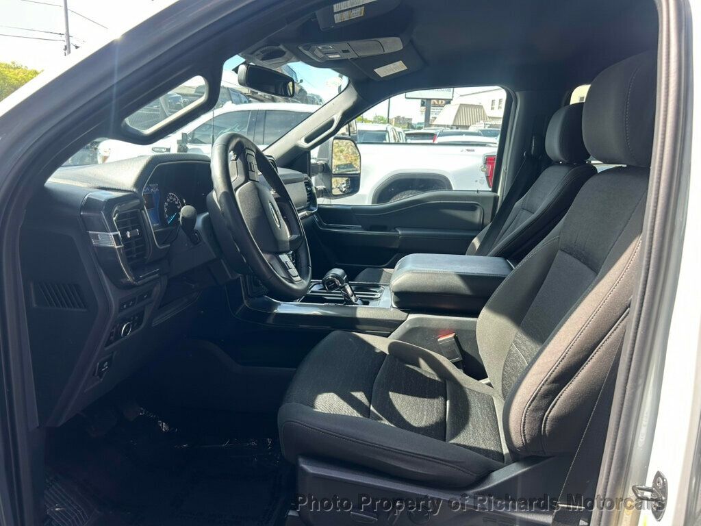 2023 Ford F-150 XLT photo 12
