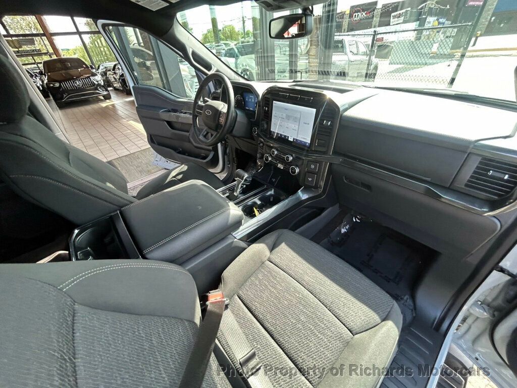 2023 Ford F-150 XLT photo 18