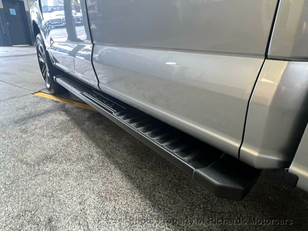 2023 Ford F-150 XLT photo 11