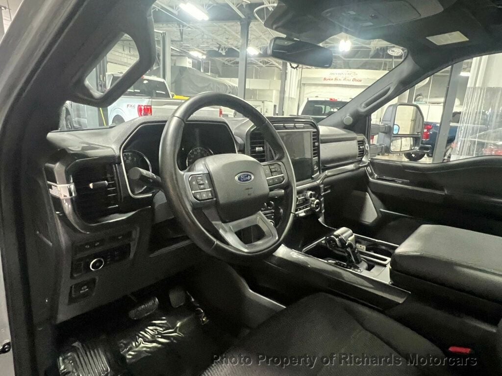 2023 Ford F-150 XLT photo 13