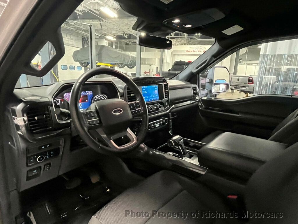 2023 Ford F-150 XLT photo 12