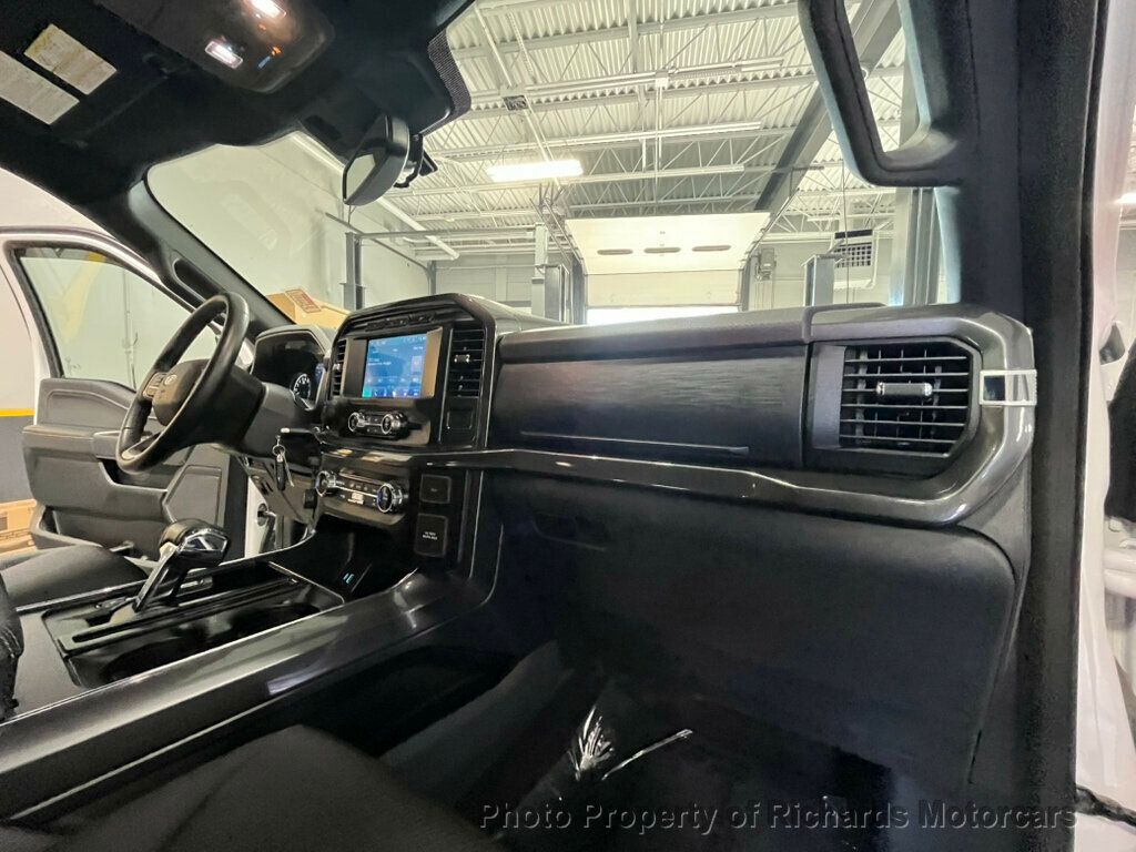 2023 Ford F-150 XLT photo 19